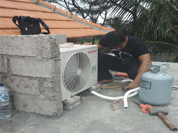 Misbahul Munir - Lapak Tukang AC