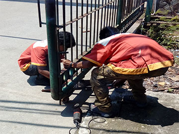 Manshur - Lapak Tukang Las